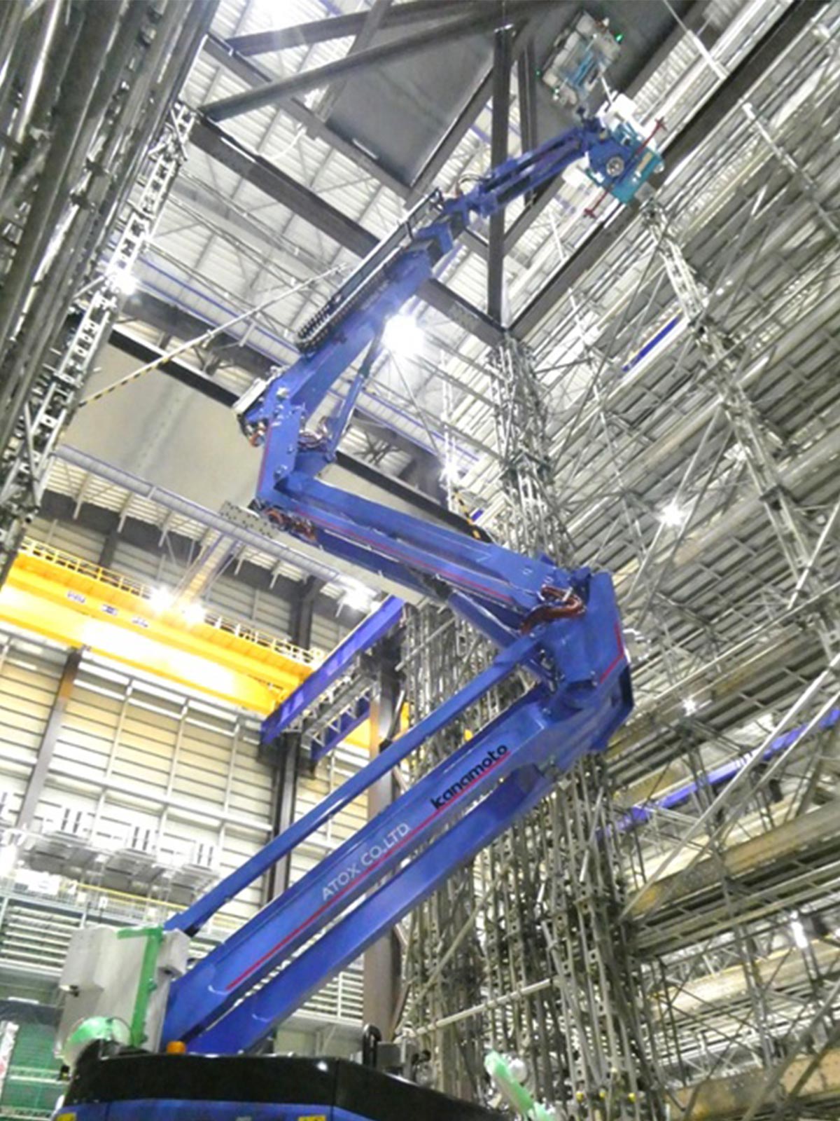 遠隔操作式の重機