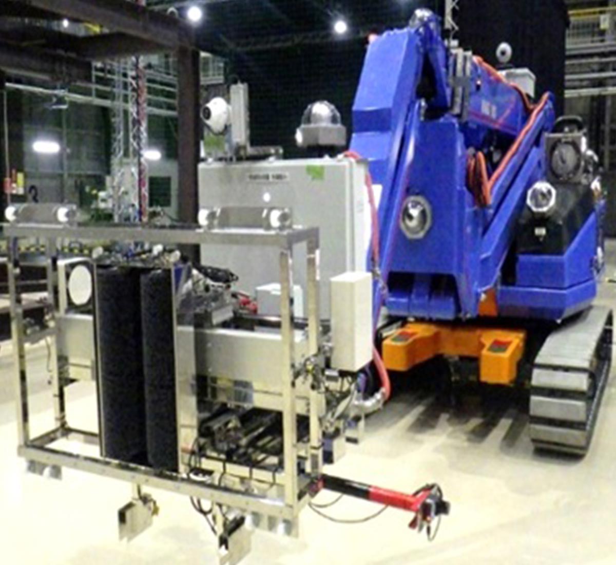 遠隔操作式の重機