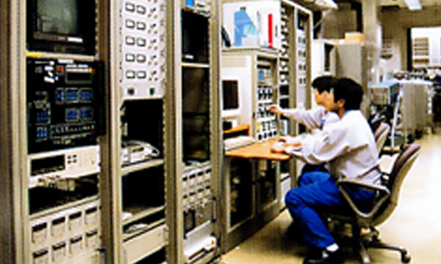 タンデム加速器ビーム調整